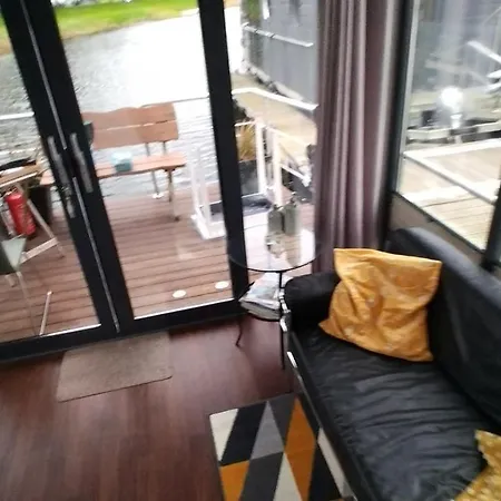Tiny Hanzeboat Hattem Exterior photo